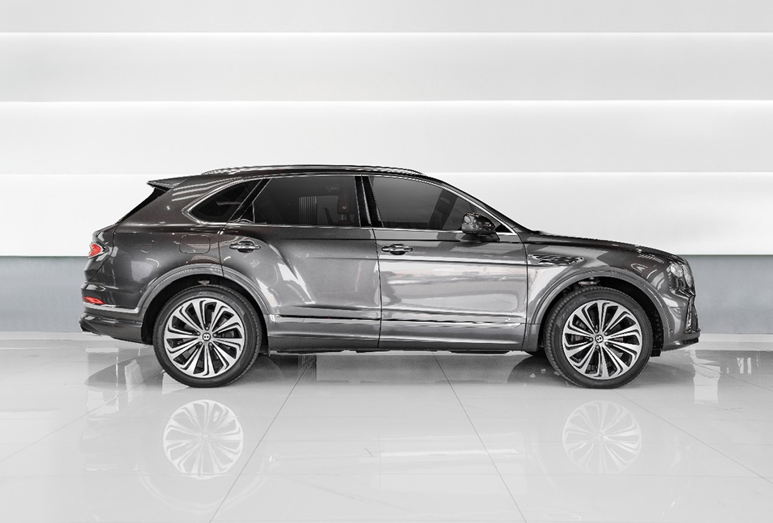Rent-Bentley-bentayga-Grey-in-dubai-2